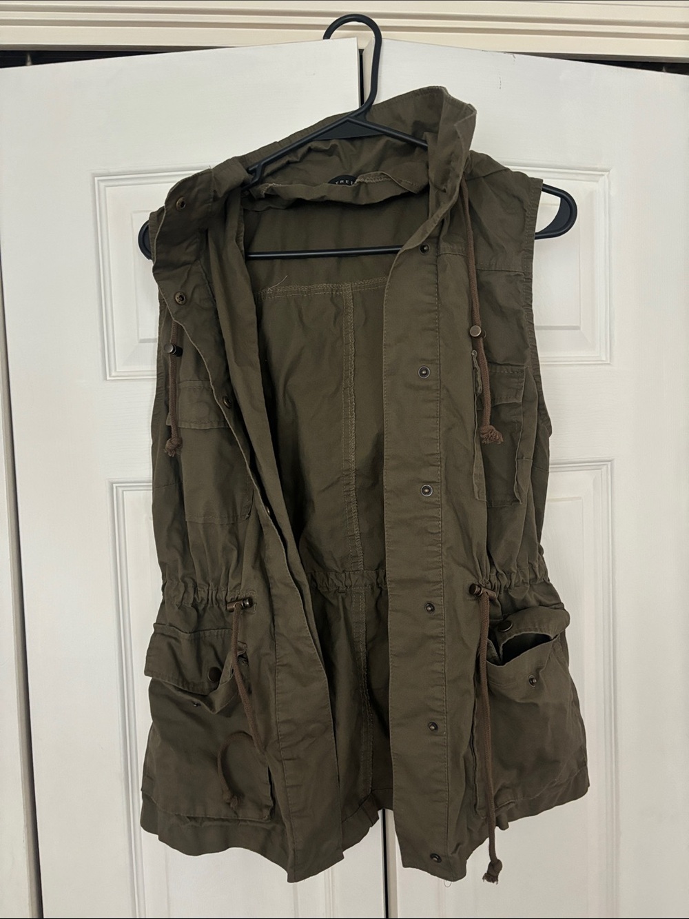 Love Tree Olive Utility Vest with Hood